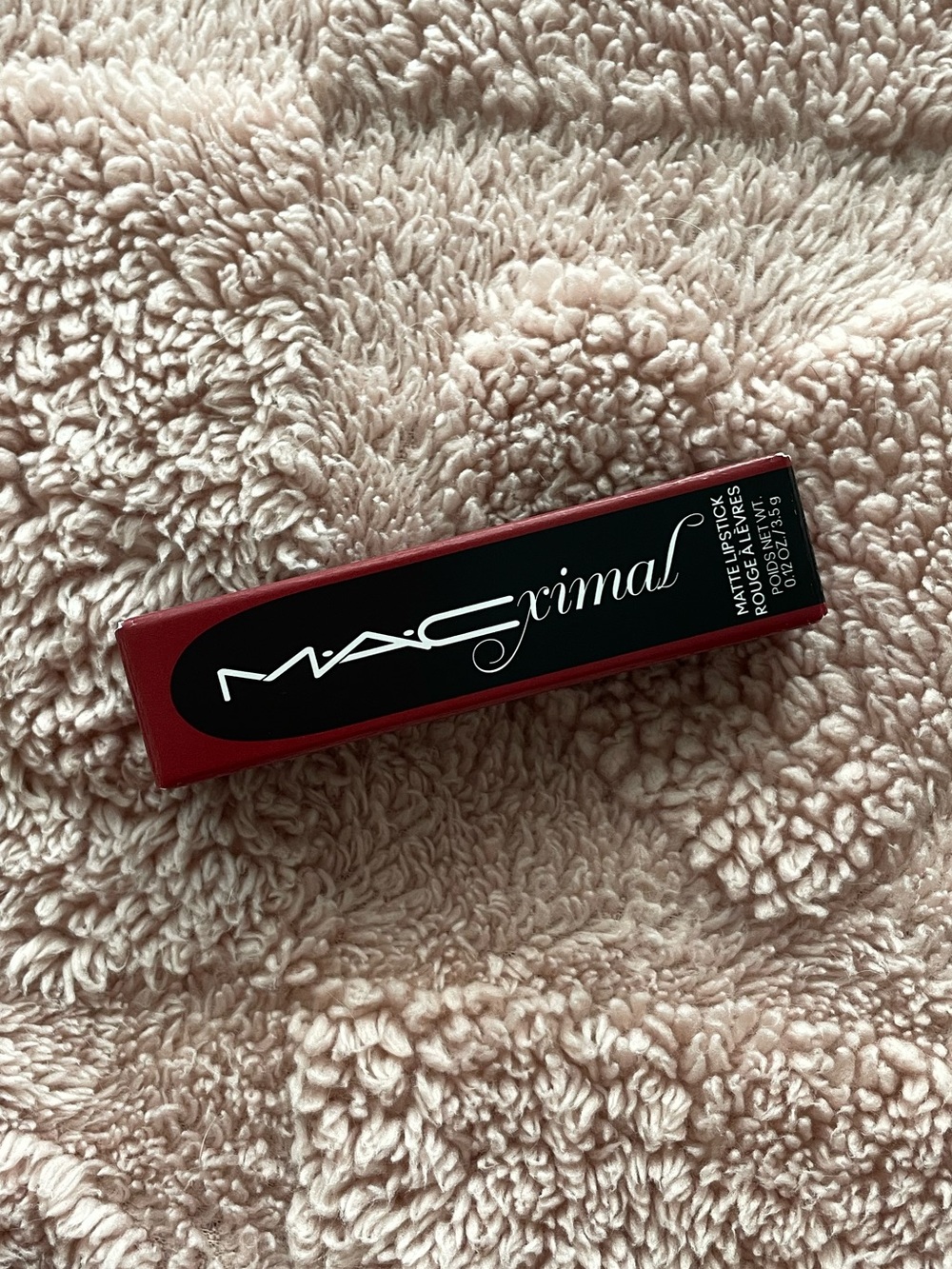 BNIB MAC ‘Ring the Alarm’ Macximal Matte Lipstick